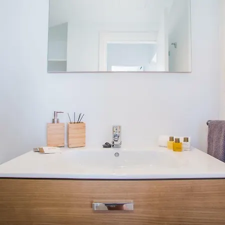 Flower 16 Apartment *